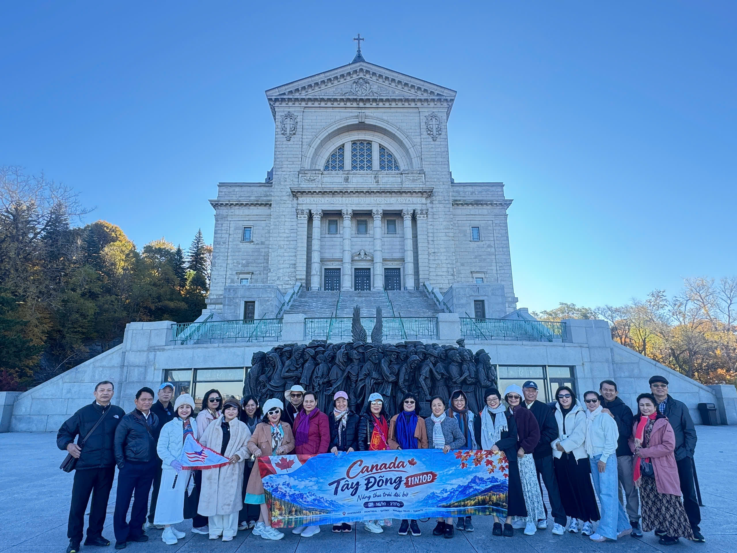 World Sun Travel khám phá Canada Mùa Thu Lá Vàng 2026