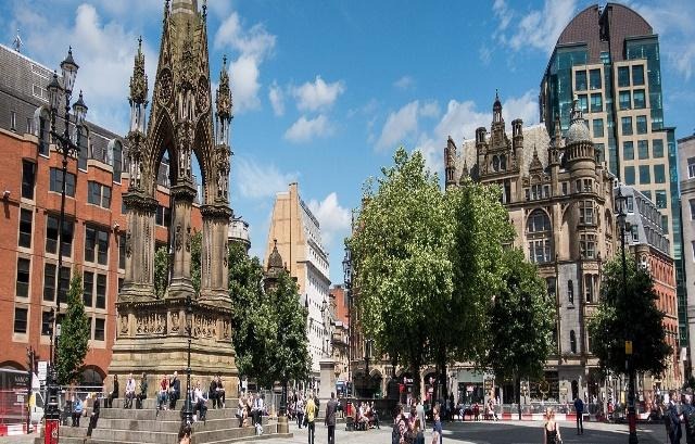 Quảng trường Albert (Albert Square) Manchester, Vương Quốc Anh